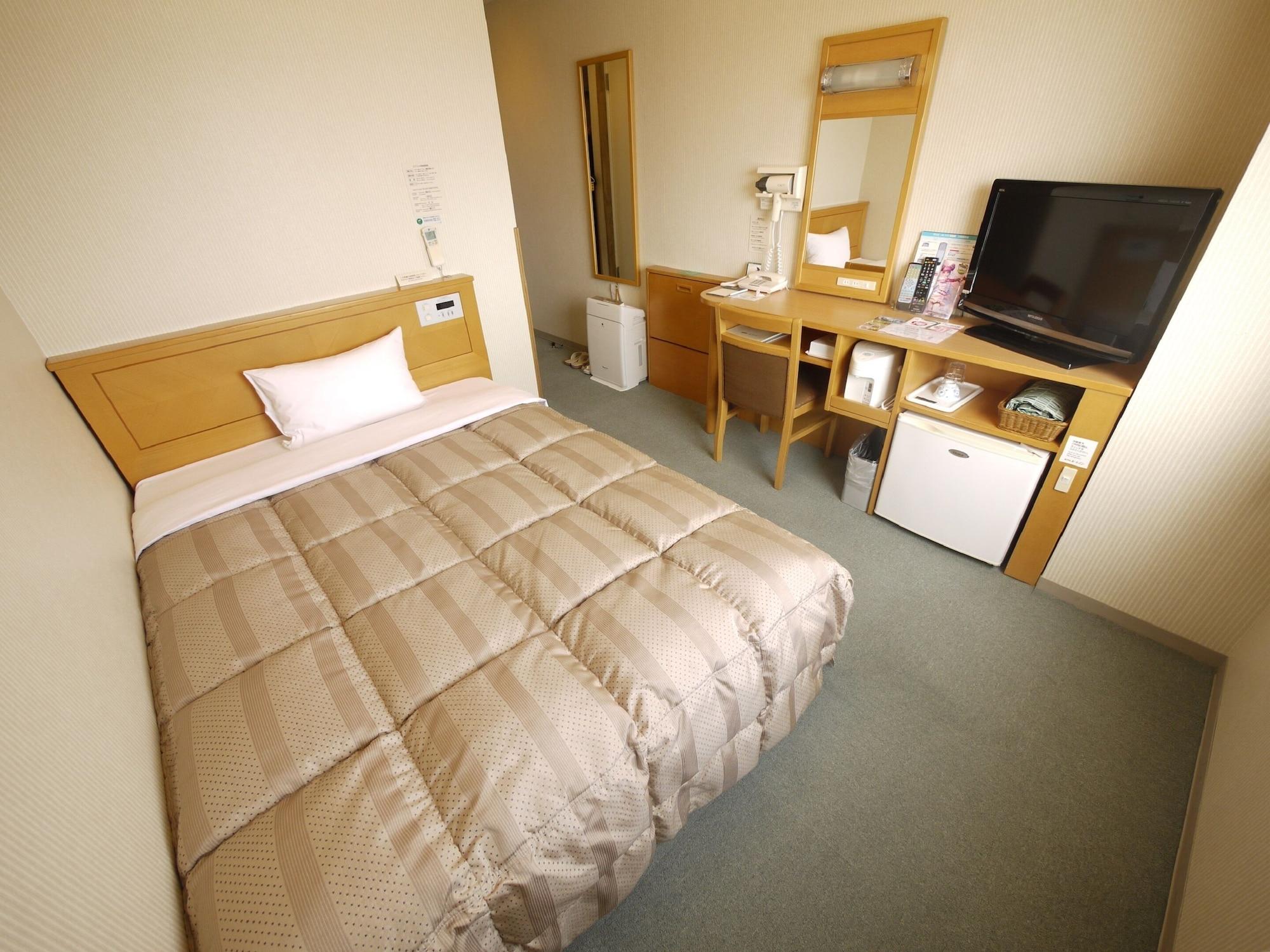 Hotel Route-Inn Toyokawa Inter Экстерьер фото