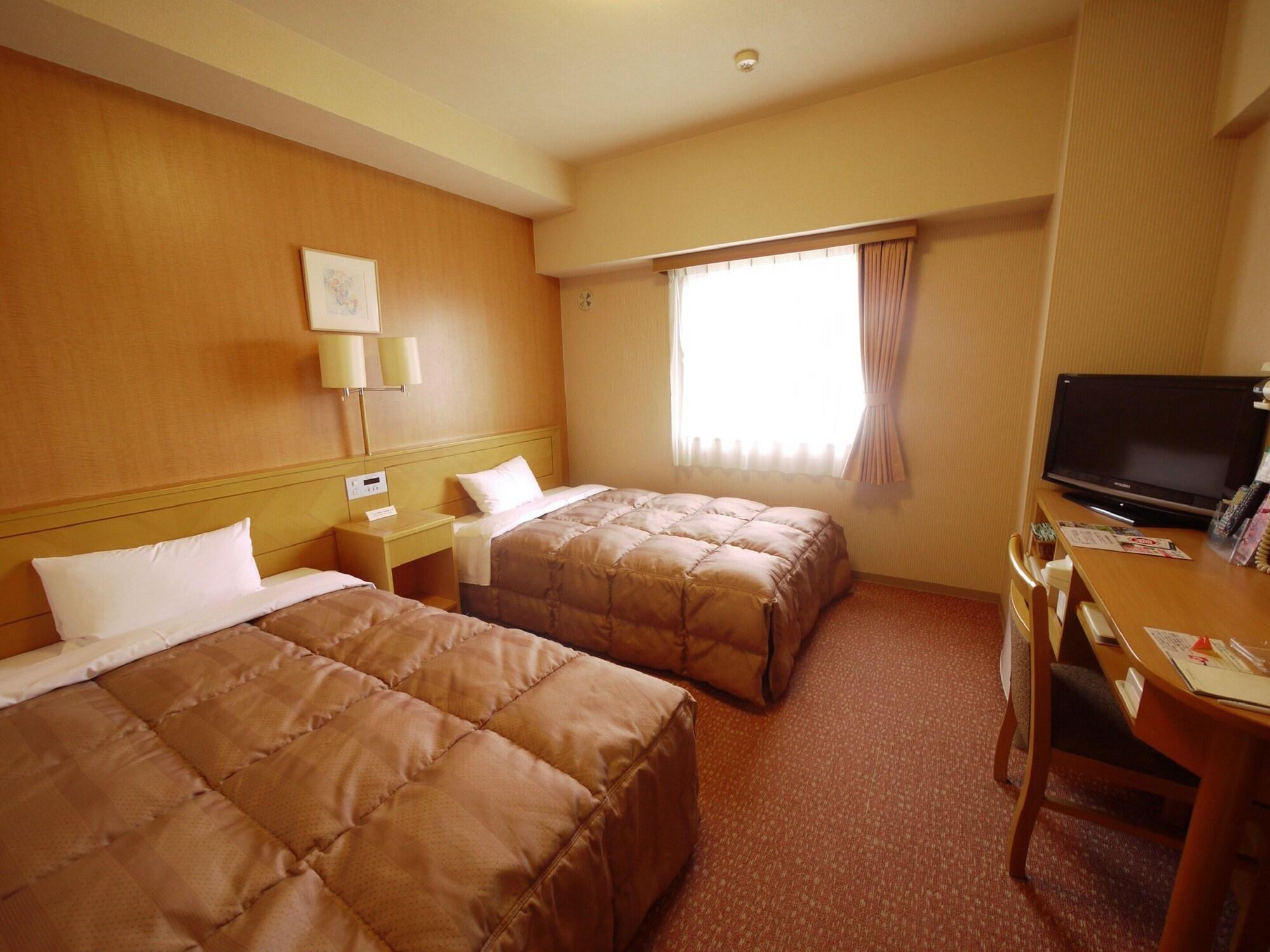 Hotel Route-Inn Toyokawa Inter Экстерьер фото