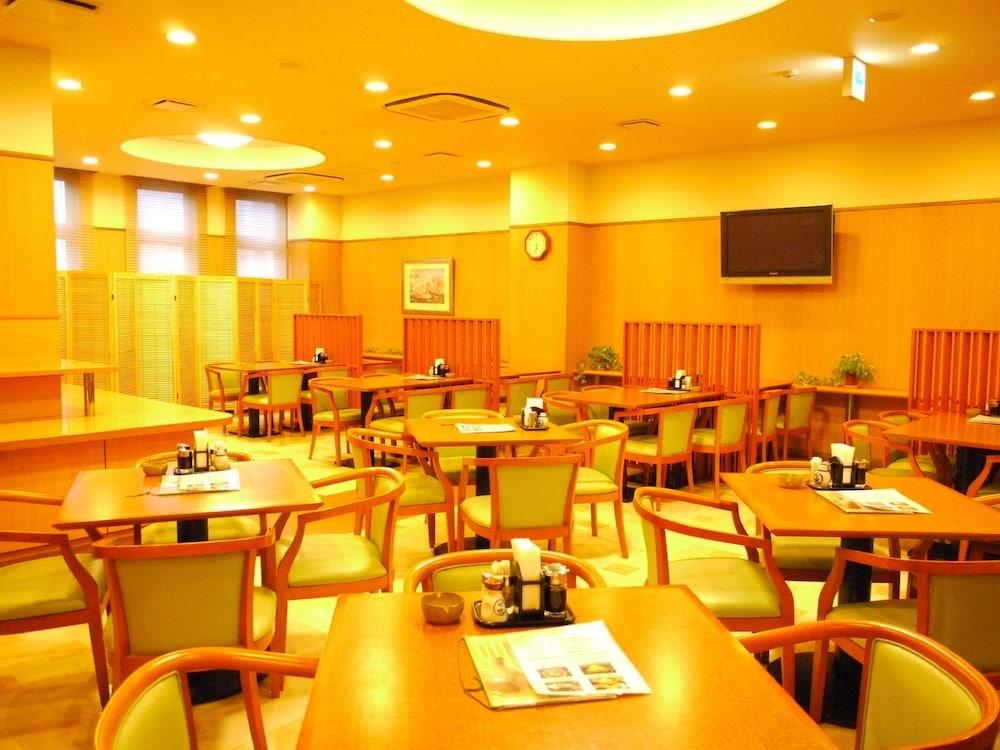 Hotel Route-Inn Toyokawa Inter Экстерьер фото